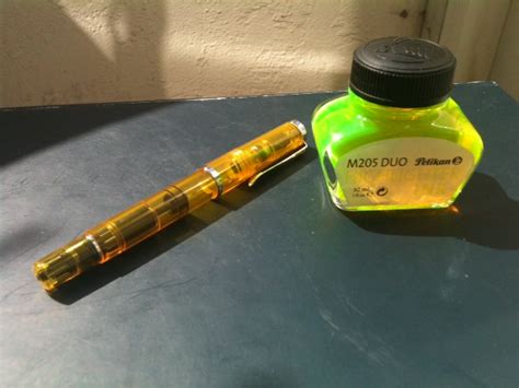 Pelikan M205 highlighter fountain pen with ink | redspotted | Flickr