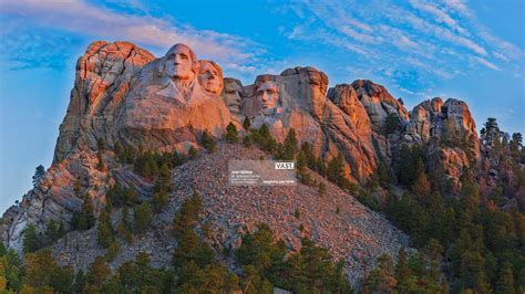 High resolution Mount Rushmore photos - VAST