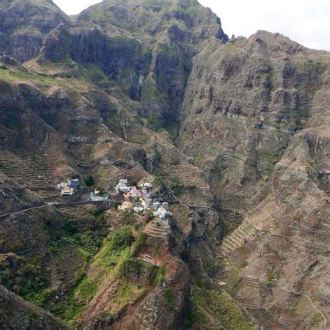 Cape Verde in pictures: Living with volcanoes - BBC News