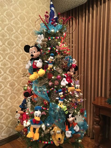 Disney character Christmas tree - Mickey Mouse, Minnie Mouse, Pluto ...