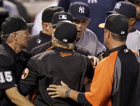 Joe Girardi, Buck Showalter go face to face during Yankees-O's game (video) - masslive.com