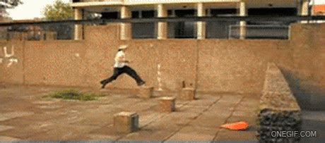 AKI GIFS: Gifs animados Le Parkour