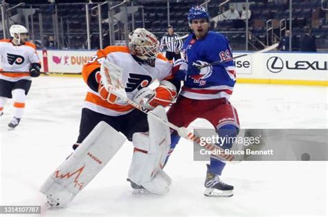 Alex Lyon Flyers Photos and Premium High Res Pictures - Getty Images