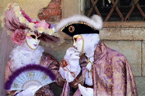 Top 98+ imagen venice costume festival - abzlocal fi