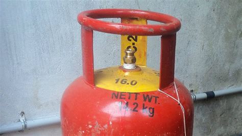 LPG cylinder catches fire in house - Star of Mysore