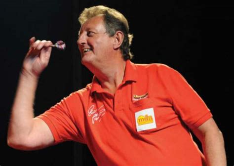 Top 10 Greatest Darts Players of All Time - Sports Show