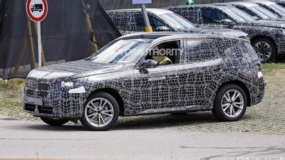 2025 BMW X3 plug-in hybrid spy shots: Electrified crossover spotted