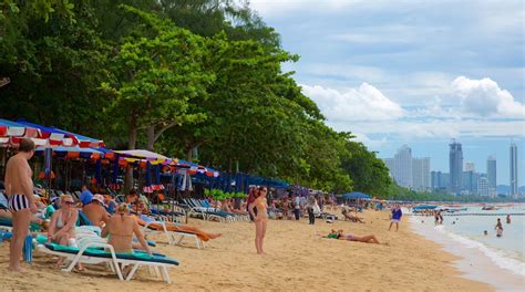 Dongtan Beach in Pattaya | Expedia.co.in