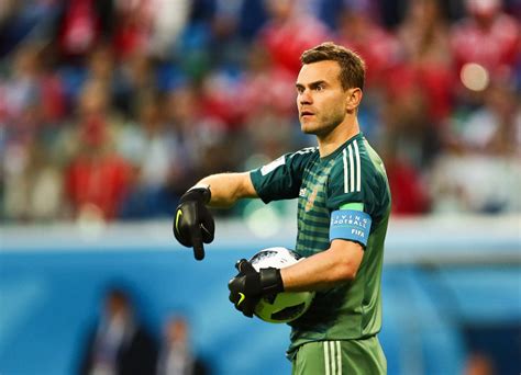 How the unflappable Igor Akinfeev cemented himself in Russian football ...