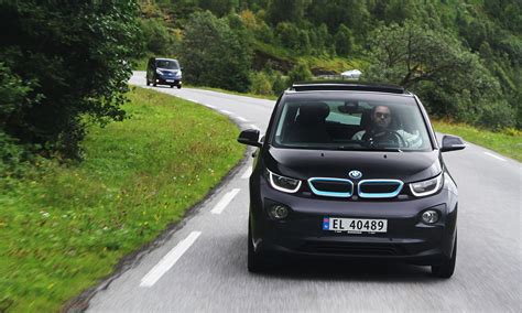 BMW electric vehicle battery supplier breaks ground on 30 GWh factory ...