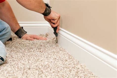 How To Paint Baseboards With Carpet Without Ruining It - Glamorous Place