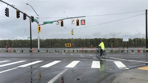 New traffic signal (for bikes too) just installed at notorious Marine ...