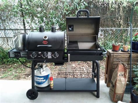 Best 2 Gas BBQ Smokers reviewed: what to look out for when buying