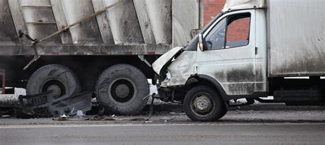 Lawsuit Filed After 18 Wheeler Truck Accident Ends in Man’s Death