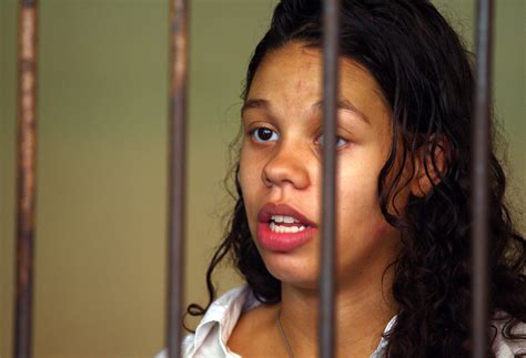 Prosecutors seek 28-year sentence for Heather Mack in mom's Bali ...
