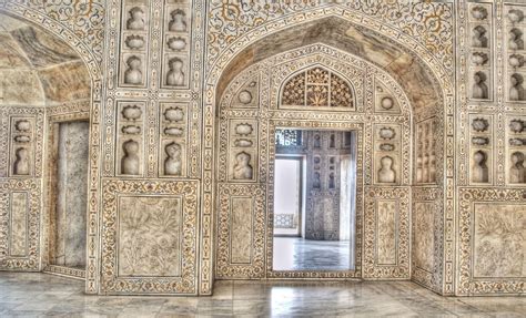 The Interior Decoration Of Agra Fort - Image Credit @ Wikimedia Commons | India Travel Forum