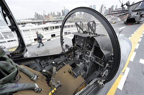 AV-8B Harrier II cockpit Aircraft Parts, Jet Aircraft, Fighter Aircraft ...