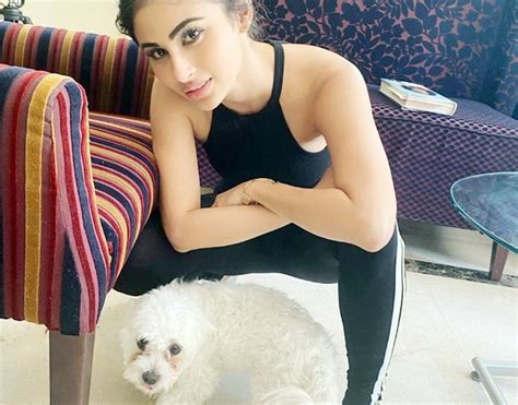 Mouni Roy updates her Instagram with her workout session pics