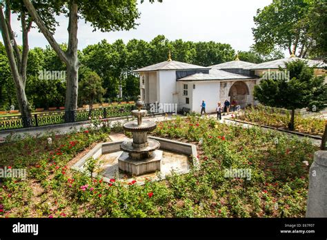 Topkapi Palace gardens Istanbul Stock Photo - Alamy