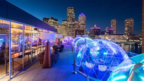 Lookout rooftop Igloo bar Boston | The Envoy Hotel