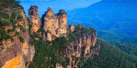 Three Sisters, Katoomba - Book Tickets & Tours | GetYourGuide