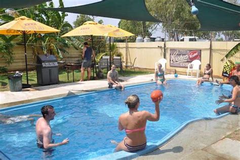 Daly Waters Pub Caravan Park | FREE CAMPING AUSTRALIA