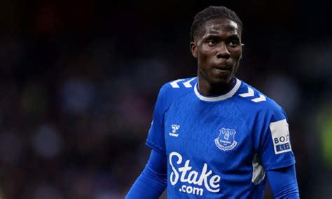 Arsenal ‘appreciate’ Everton star Amadou Onana