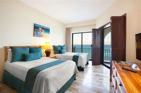 Emporio Cancun Hotel & Suites - Cancun - Emporio Family Suites Cancun ...