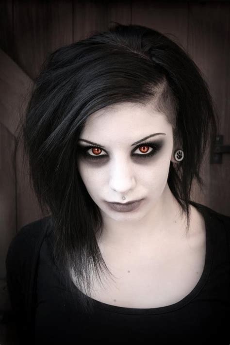 GOTH / PUNK / EMO | Scene makeup, Goth hair, Goth beauty