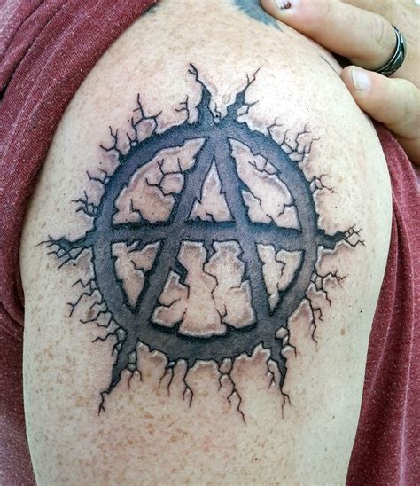 Anarchy Symbol ‪#‎axystattoomachines‬ ‪#‎silverbackink ...