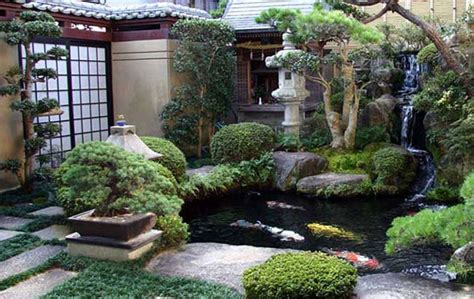 Pin by kay on Japan,s gardens | Small japanese garden, Front garden ...