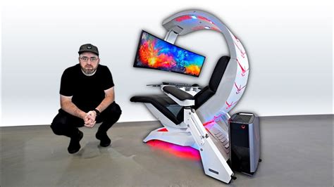 The Most Insane Workstation + Gaming Setup [Unbox Therapy] - GABEgizmo