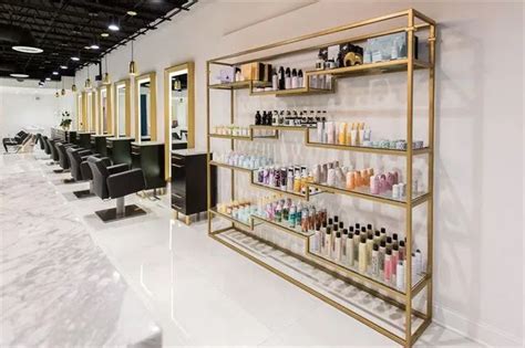 35+ Outrageous Salon Station Ideas Tips 38 - Dizzyhome.com Nail Salon Interior, Nail Salon Decor ...