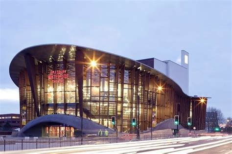 The Aylesbury Waterside Theatre - Picture of Aylesbury Waterside Theatre, Aylesbury - TripAdvisor