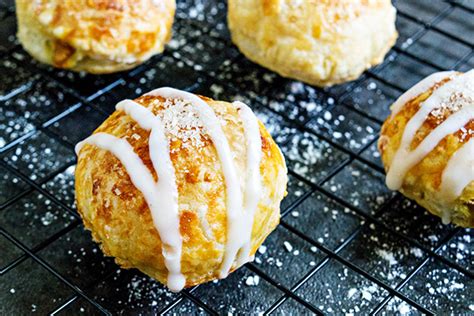 Handheld Pumpkin Pie Bites Recipe - Home Cooking Memories