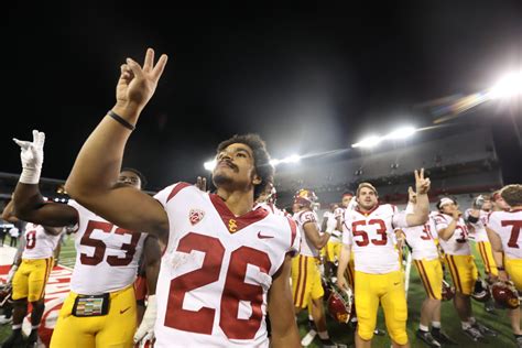 AP Top 25 Poll: USC Trojans move up to No. 9 in college football ...