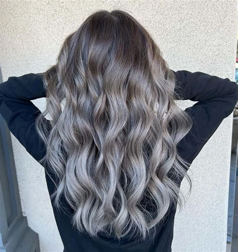 15 Best Titanium Hair Color Ideas for Women – HairstyleCamp