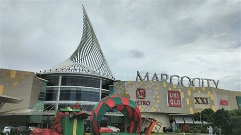 Awal Tahun 2023, Margo City Depok Ramai Diserbu Pengunjung ...