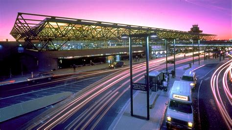 Oakland International Airport Guide