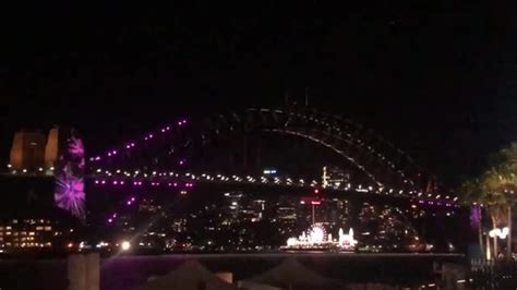 Sydney Harbour Bridge Fireworks Make for Spectacular Start to 2022