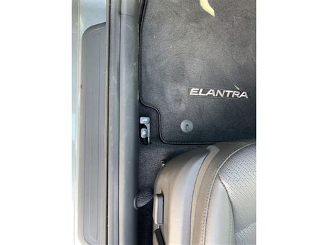 2019 Hyundai Elantra: 75 Interior Photos | U.S. News