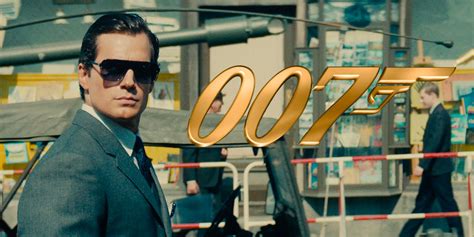 Henry Cavill Replaces Daniel Craig As James Bond In 007 Fan Art