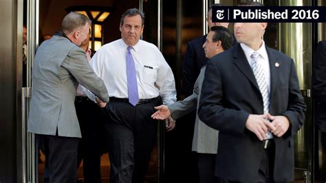 Chris Christie Becomes Powerful Figure in Donald Trump Campaign - The New York Times