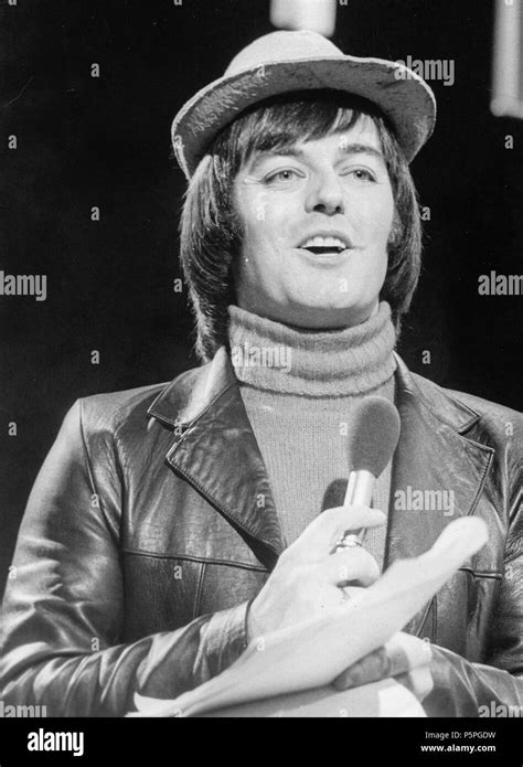 tony blackburn, top of the pop, bbc tv, 1973 Stock Photo - Alamy