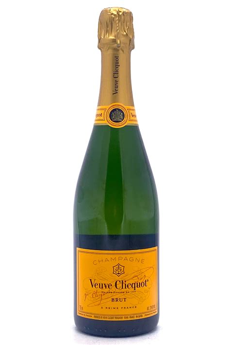 Veuve Clicquot Yellow Label Brut Champagne 750 ml | Blackwell's Wines & Spirits