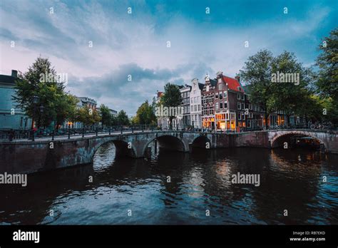 Keizersgracht at night hi-res stock photography and images - Alamy