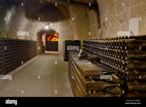 France, Marne, Reims, champagne, Pommery's wine cellars Stock Photo - Alamy