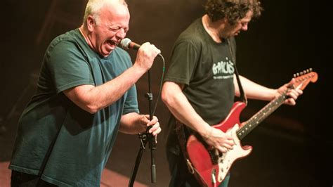 Ween Debuts Original At First Chicago Headlining Show Since 2010