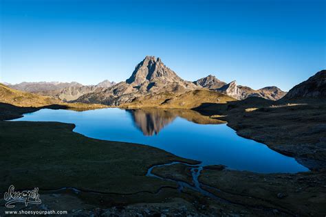 France - The Pic du Midi d'Ossau, hiking around the Lac d'Ayous ...