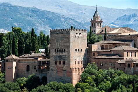 Alhambra Palace – Granada | Ticket Advice | Spanish Fiestas